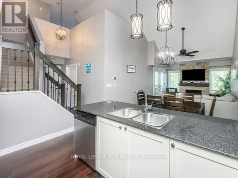 3 Brandy Lane Drive Collingwood ON L9Y 0X4