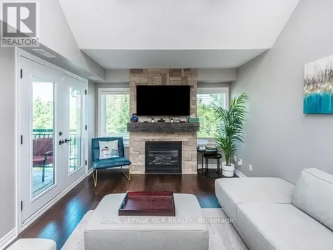 3 Brandy Lane Drive Collingwood ON L9Y 0X4