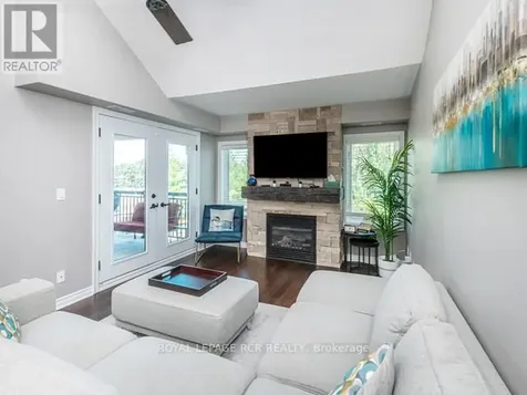3 Brandy Lane Drive Collingwood ON L9Y 0X4