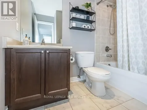 3 Brandy Lane Drive Collingwood ON L9Y 0X4