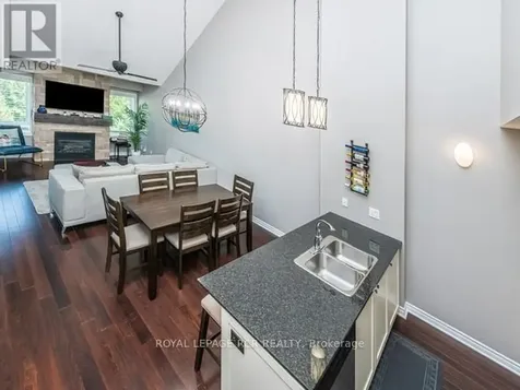 3 Brandy Lane Drive Collingwood ON L9Y 0X4