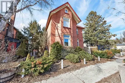 28 Queen Street Innisfil (Cookstown) ON L0L 1L0