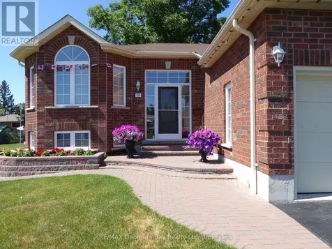 495 Shewfelt Crescent Midland ON L4R 5N8