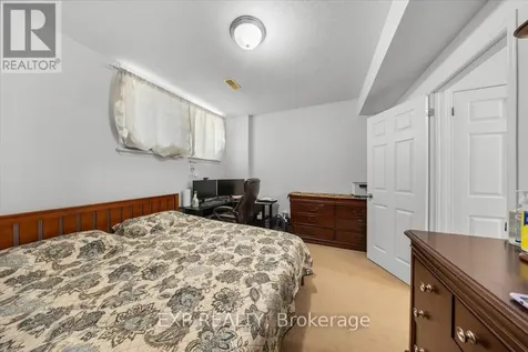 528 Reardon Private Ottawa ON K1V 2L1
