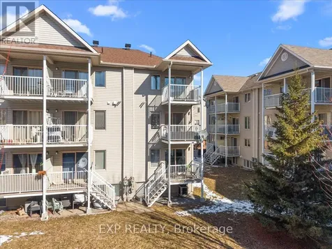 528 Reardon Private Ottawa ON K1V 2L1