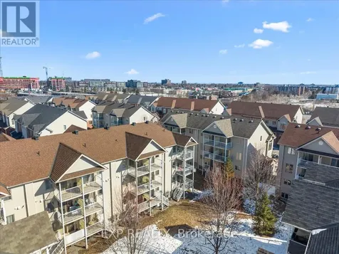 528 Reardon Private Ottawa ON K1V 2L1