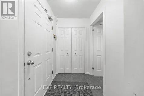 528 Reardon Private Ottawa ON K1V 2L1
