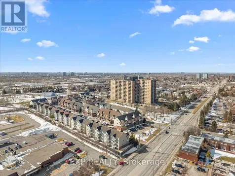 528 Reardon Private Ottawa ON K1V 2L1