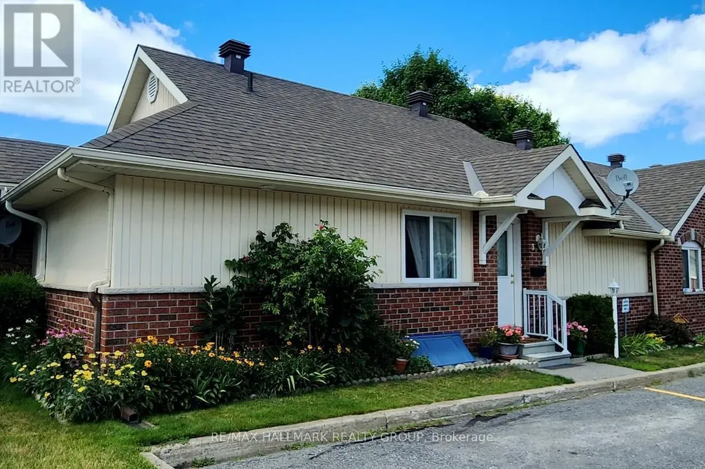3 Daphne Crescent Ottawa ON K2S 1Y1