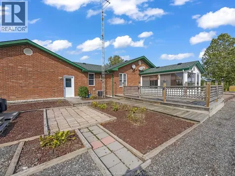 16925 Lakeshore Road 303 Lakeshore ON N0P 2L0