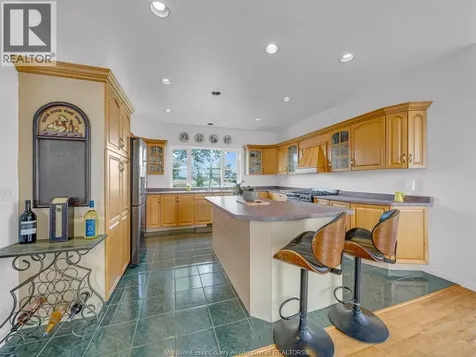 16925 Lakeshore Road 303 Lakeshore ON N0P 2L0