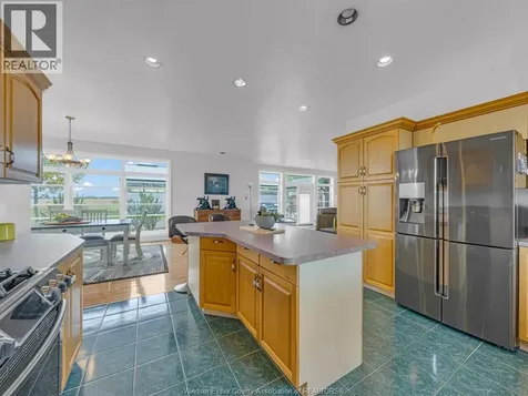 16925 Lakeshore Road 303 Lakeshore ON N0P 2L0