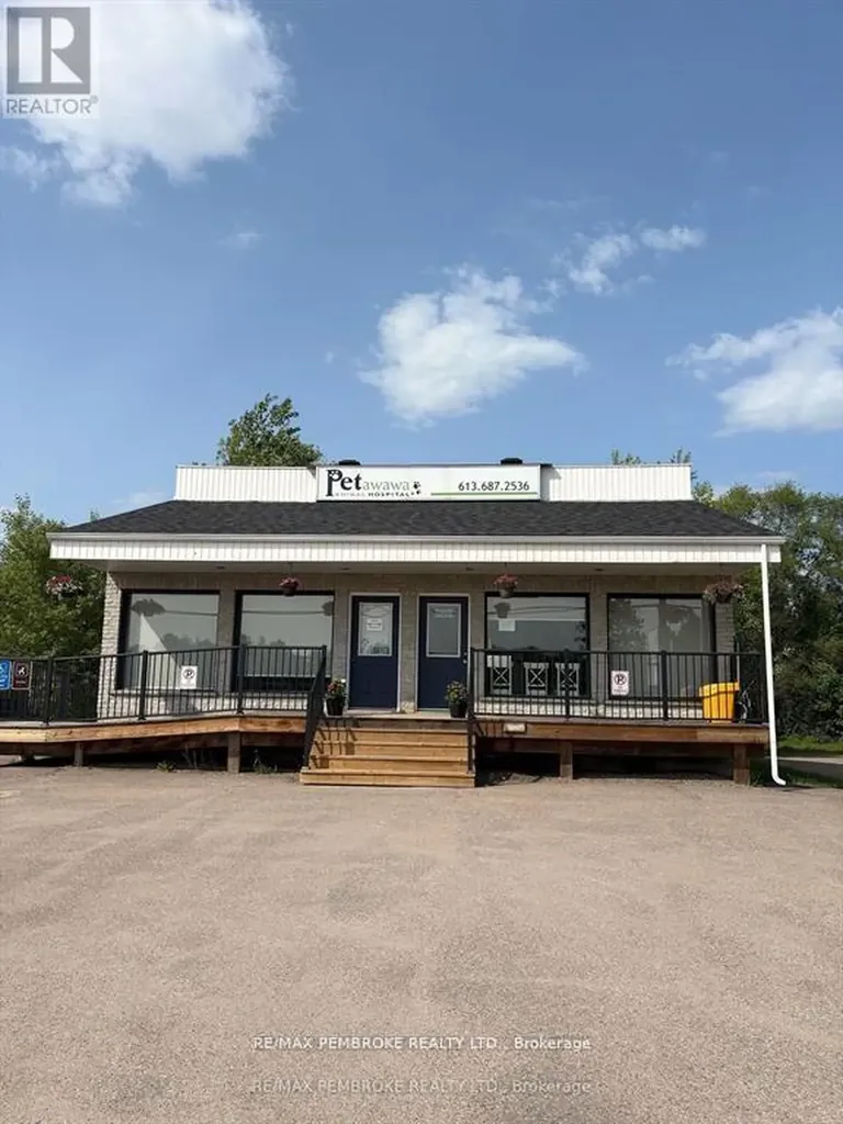 3261 Petawawa Boulevard Petawawa ON K8H 1X8