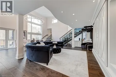 397 King Street West Dundas ON L9H 1W9