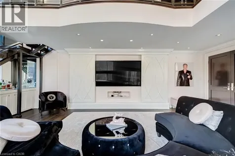 397 King Street West Dundas ON L9H 1W9