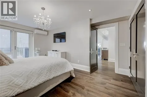 397 King Street West Dundas ON L9H 1W9
