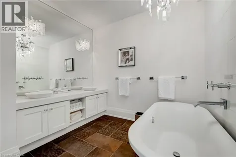 397 King Street West Dundas ON L9H 1W9