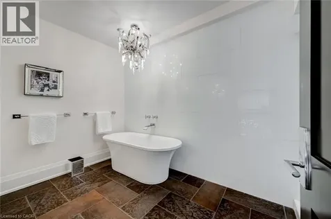 397 King Street West Dundas ON L9H 1W9