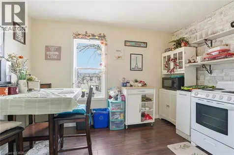 436 Mcalpine Avenue North Welland ON L3B 1T3