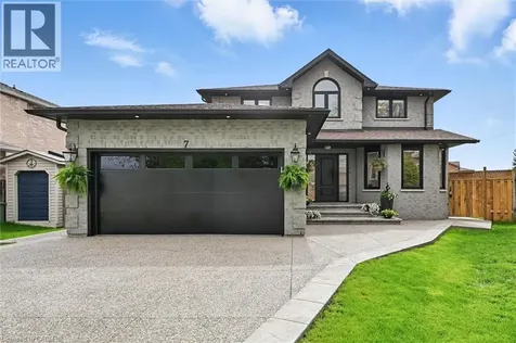 7 Grandview Avenue Stoney Creek ON L8E 5A5