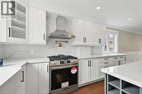 7 Grandview Avenue Stoney Creek ON L8E 5A5