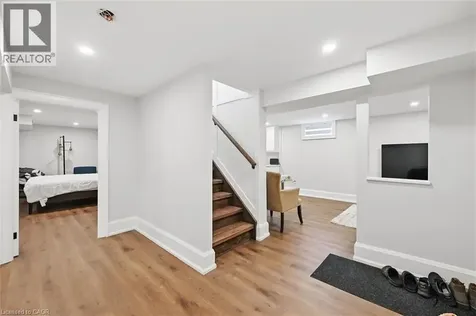 7 Grandview Avenue Stoney Creek ON L8E 5A5