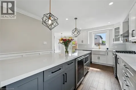 7 Grandview Avenue Stoney Creek ON L8E 5A5