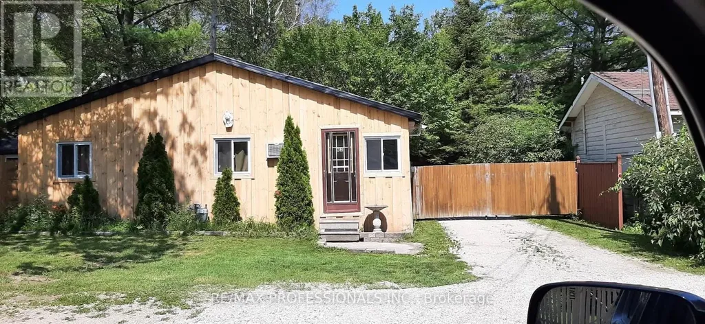 63 Beck Street Wasaga Beach ON L9Z 2K9