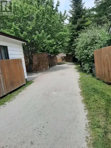 63 Beck Street Wasaga Beach ON L9Z 2K9