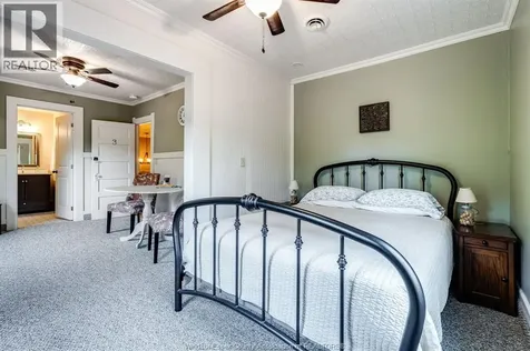 1060 East West Road Pelee Island ON N0R 1M0