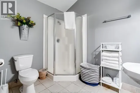 1060 East West Road Pelee Island ON N0R 1M0