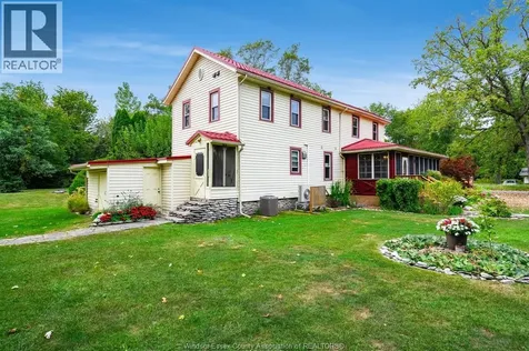 1060 East West Road Pelee Island ON N0R 1M0