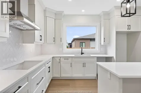 1223 Campana Crescent Lakeshore ON N8L 0K4