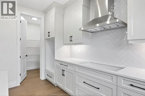 1223 Campana Crescent Lakeshore ON N8L 0K4