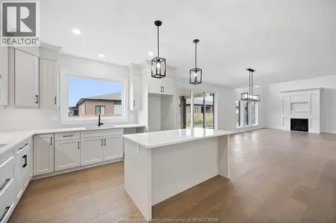 1223 Campana Crescent Lakeshore ON N8L 0K4