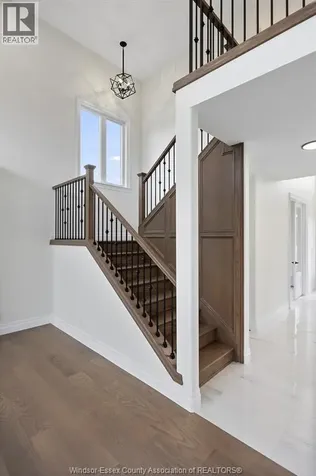 1223 Campana Crescent Lakeshore ON N8L 0K4