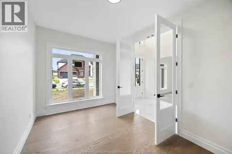 1223 Campana Crescent Lakeshore ON N8L 0K4
