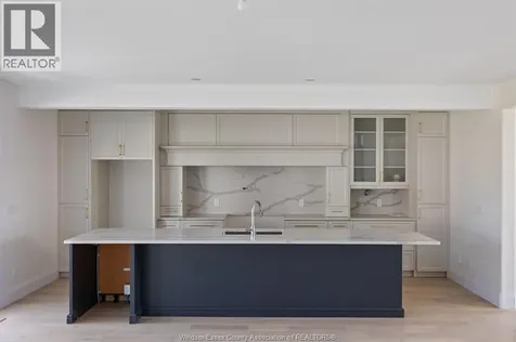 1229 Campana Crescent Lakeshore ON N8L 0K4