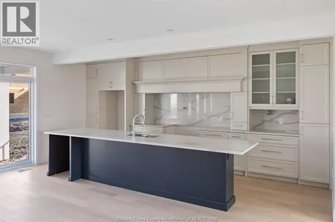 1229 Campana Crescent Lakeshore ON N8L 0K4