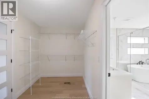 1229 Campana Crescent Lakeshore ON N8L 0K4