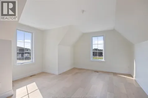 1229 Campana Crescent Lakeshore ON N8L 0K4