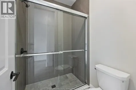 1229 Campana Crescent Lakeshore ON N8L 0K4