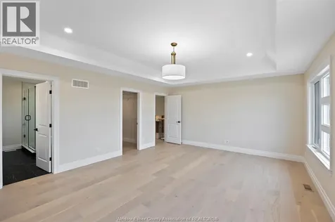 1247 Campana Crescent Lakeshore ON N8L 0K4