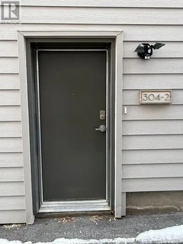 304 Elmgrove Avenue Ottawa ON K1Z 6V1