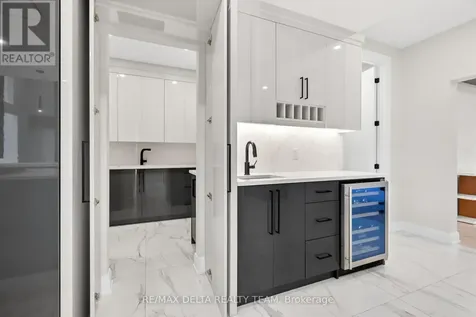 663 Ballycastle Crescent Ottawa ON K1X 0A3
