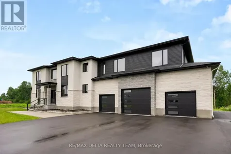663 Ballycastle Crescent Ottawa ON K1X 0A3