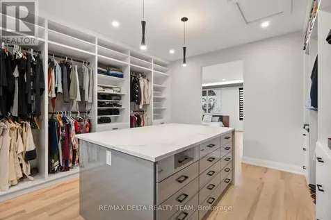 663 Ballycastle Crescent Ottawa ON K1X 0A3