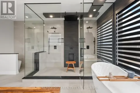 663 Ballycastle Crescent Ottawa ON K1X 0A3