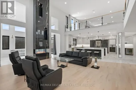 663 Ballycastle Crescent Ottawa ON K1X 0A3