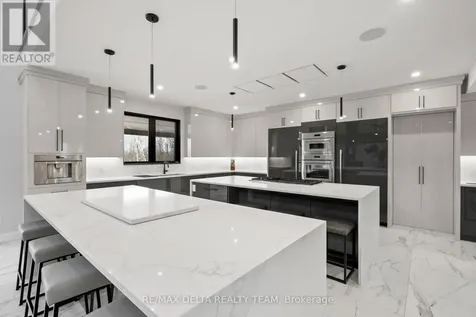 663 Ballycastle Crescent Ottawa ON K1X 0A3